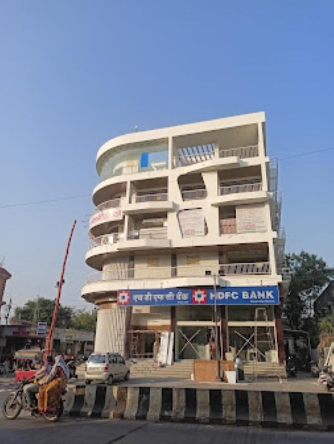 Hotel Vaibhav,Akola 외부 사진